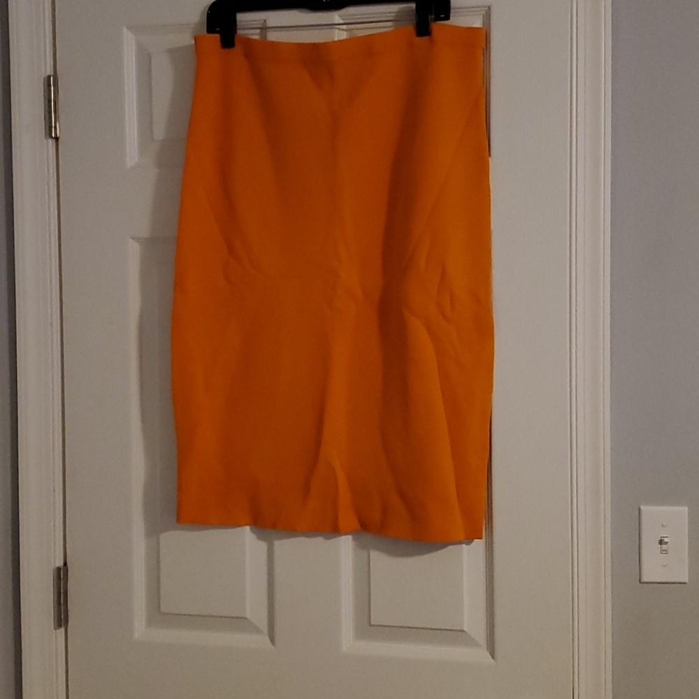 EVA MENDES Sweater skirt